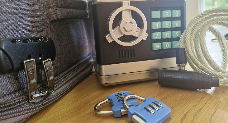 Safe lock for escape room - combination lock puzzle to crack code